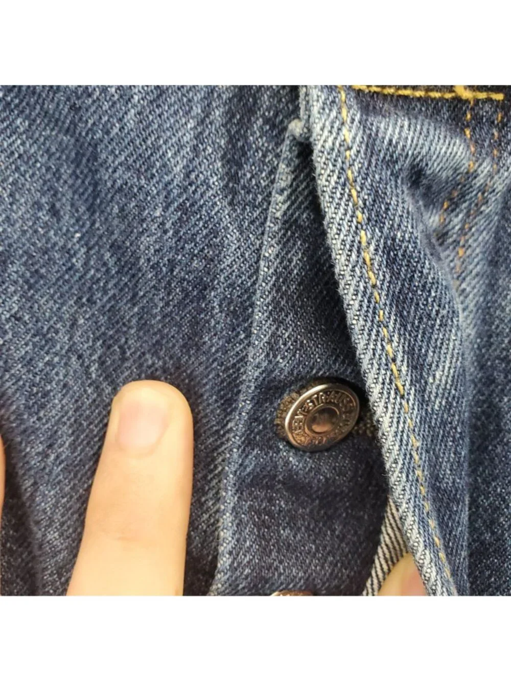 Levis Jeans Mens 38x30 Blue 501 Original Fit Button Fly Denim *Read*
